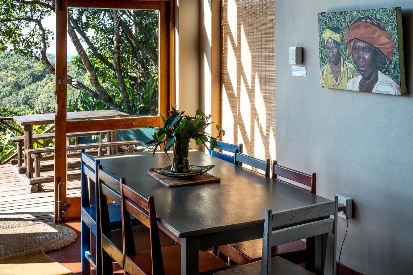 Delicious Monster Accommodation Lodge *